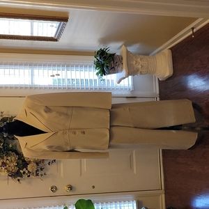 NYP Suits cream beige stretch polyester spandex fully lined pantsuit Sz 16 EUC…
